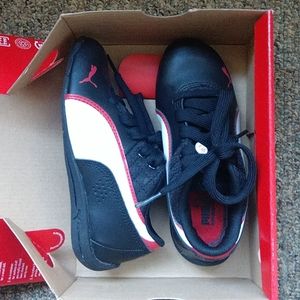 Kids Puma Tennis Shoe